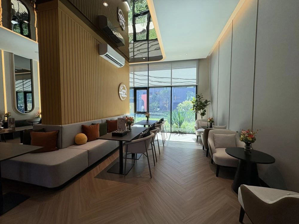 Selling down payment for The Origin Sukumvit - Praksa, 31st floor, North facing, breezy and not hot. The unit is opposite the fire escape with an unob