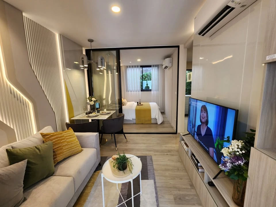 Selling down payment The Origin Bang Khae, the room is in a very good location, located at the corner, empty room, no furniture, those who like to dec