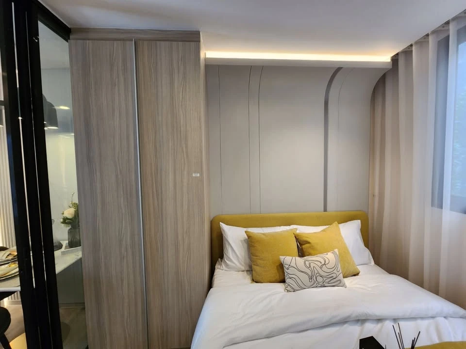 Selling down payment The Origin Bang Khae, the room is in a very good location, located at the corner, empty room, no furniture, those who like to dec