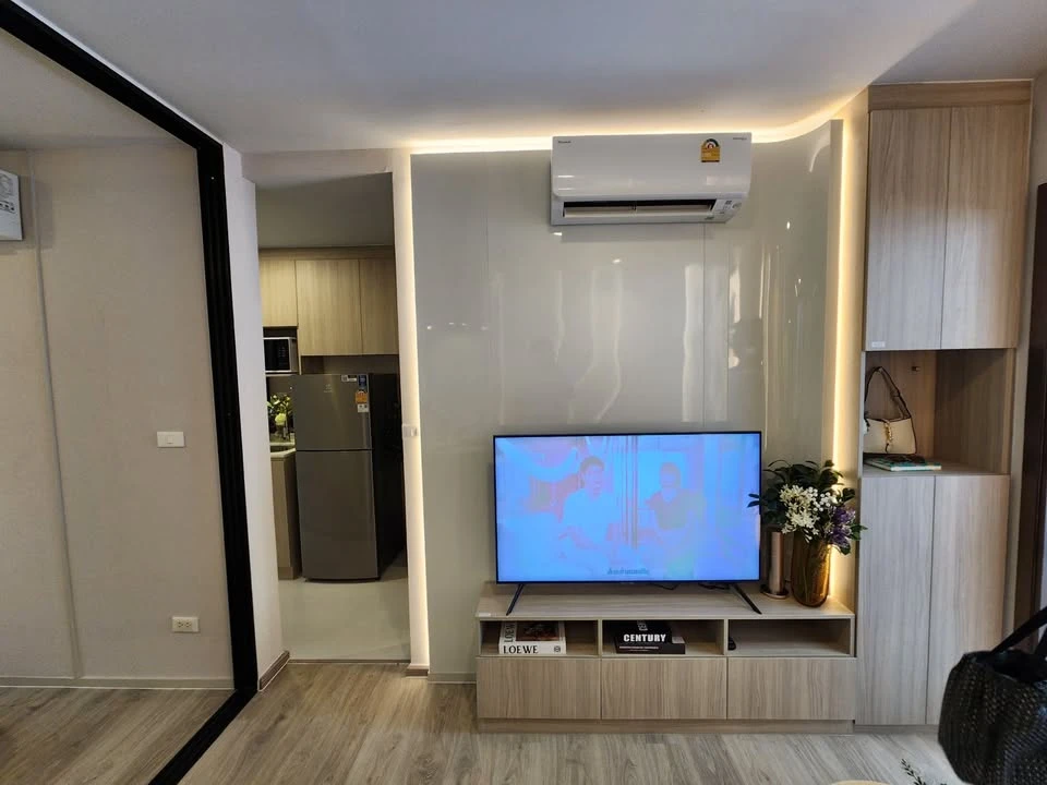Selling down payment The Origin Bang Khae, the room is in a very good location, located at the corner, empty room, no furniture, those who like to dec