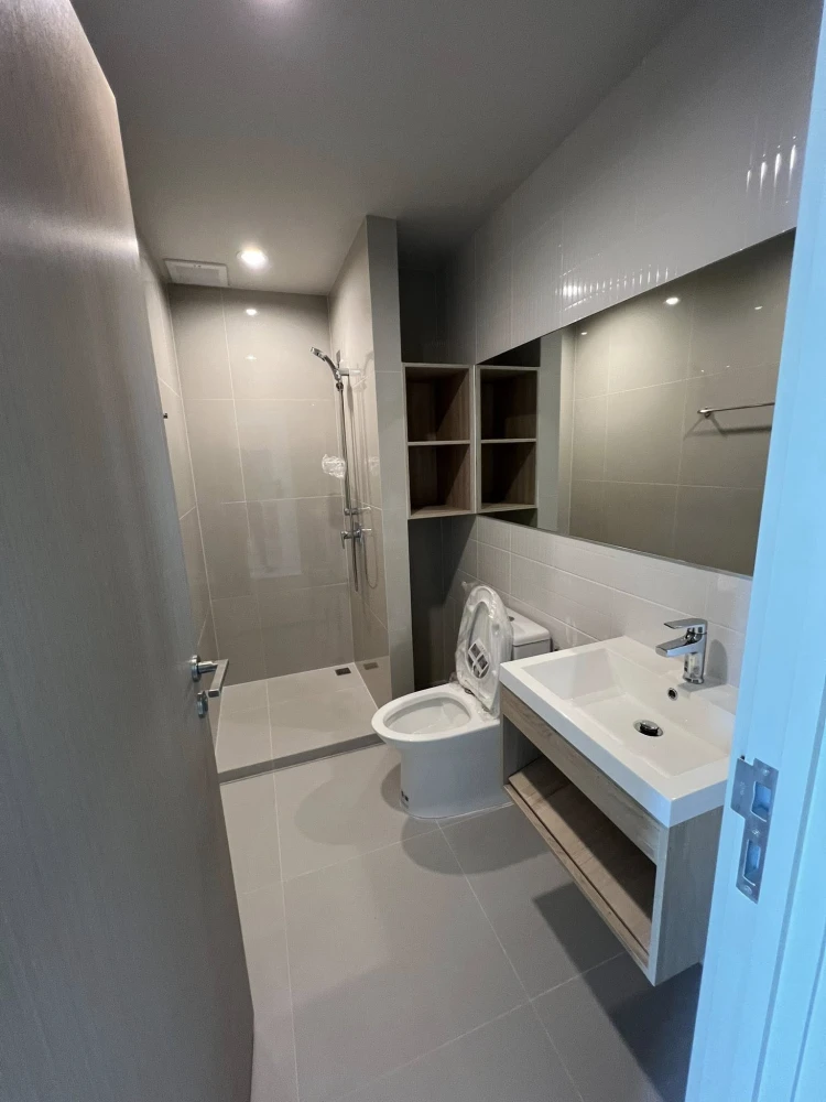 Condo for sale: NobleNue Mega Plus Bangna. Large room, comfortable living, well-built-in interior. Reserve now before you miss out!