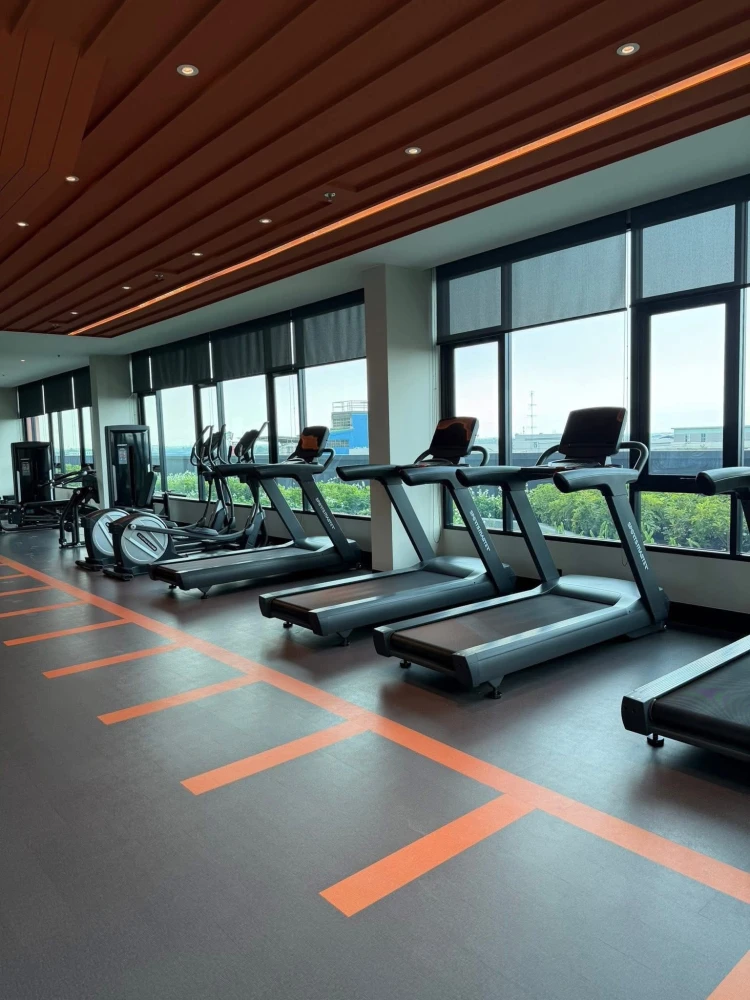 Down payment sale: The Origin Sukhumvit-Praksa condo, 1 bedroom, 1 bathroom, 28th floor. High floor with great view. Own it today!