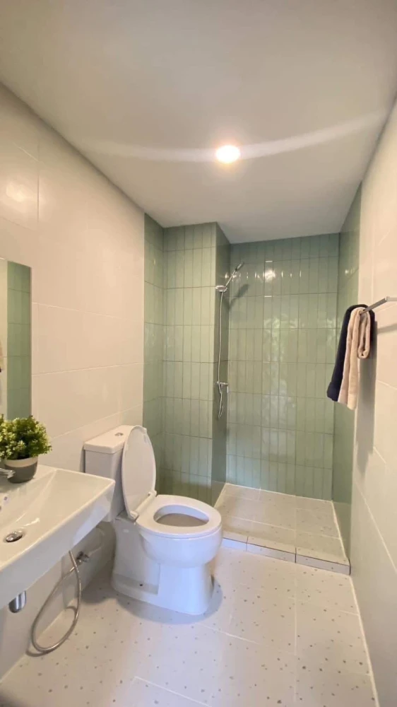 Selling down payment, The Origin Bang Khae, Building C, 7th floor, North side. Interested in owning it? Hurry and reserve now. Don't delay. Urgent!