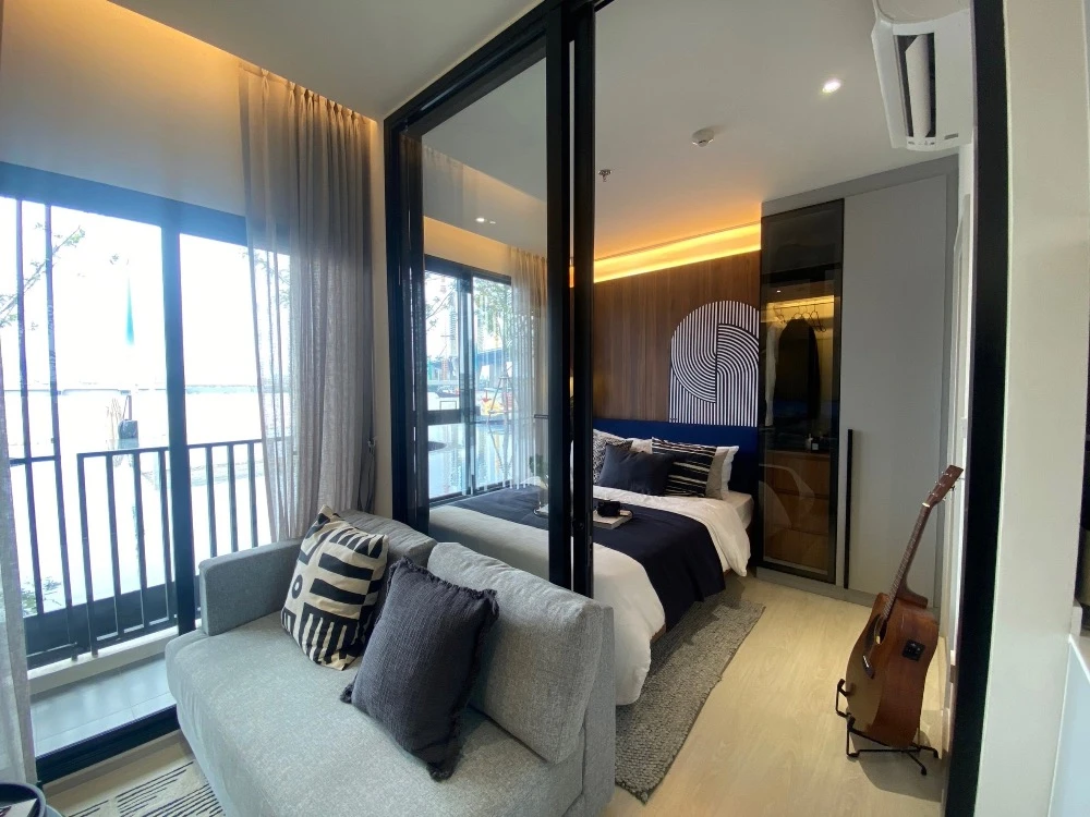 Selling down payment, New Riverrest Rat Burana, 16th floor, good project, nice location, book now, don't miss it.