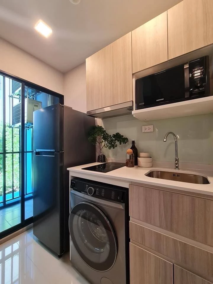 Selling down payment Plum Condo New West Bangyai, room with a good view, can see the view of Ikea, Central Westgate, on the 9th floor, furnished, read