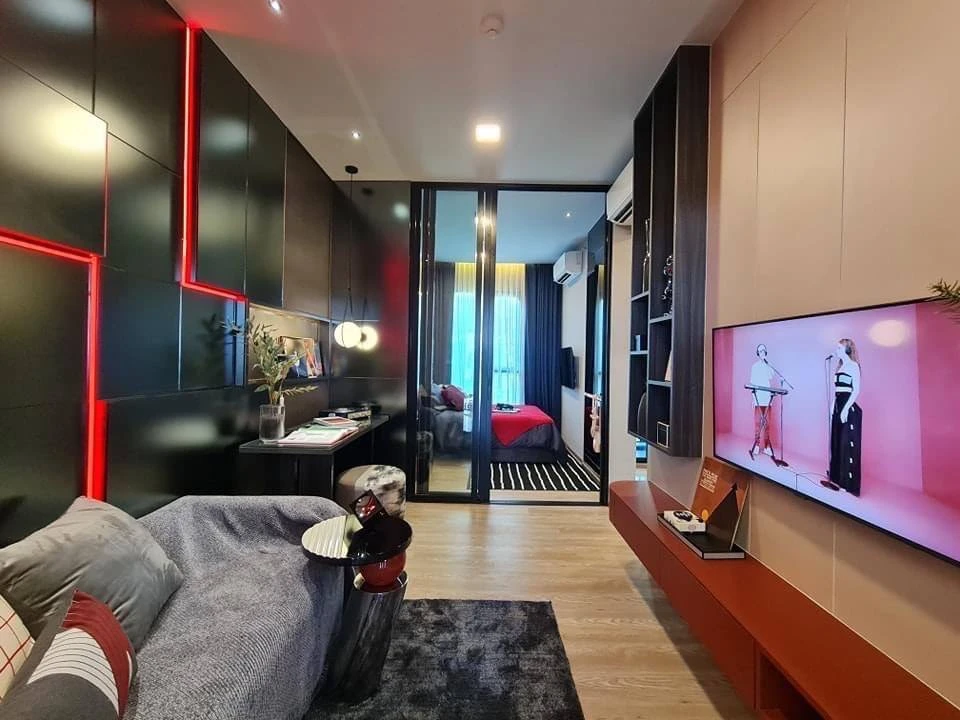 Selling down payment Plum Condo New West Bangyai, room with a good view, can see the view of Ikea, Central Westgate, on the 9th floor, furnished, read