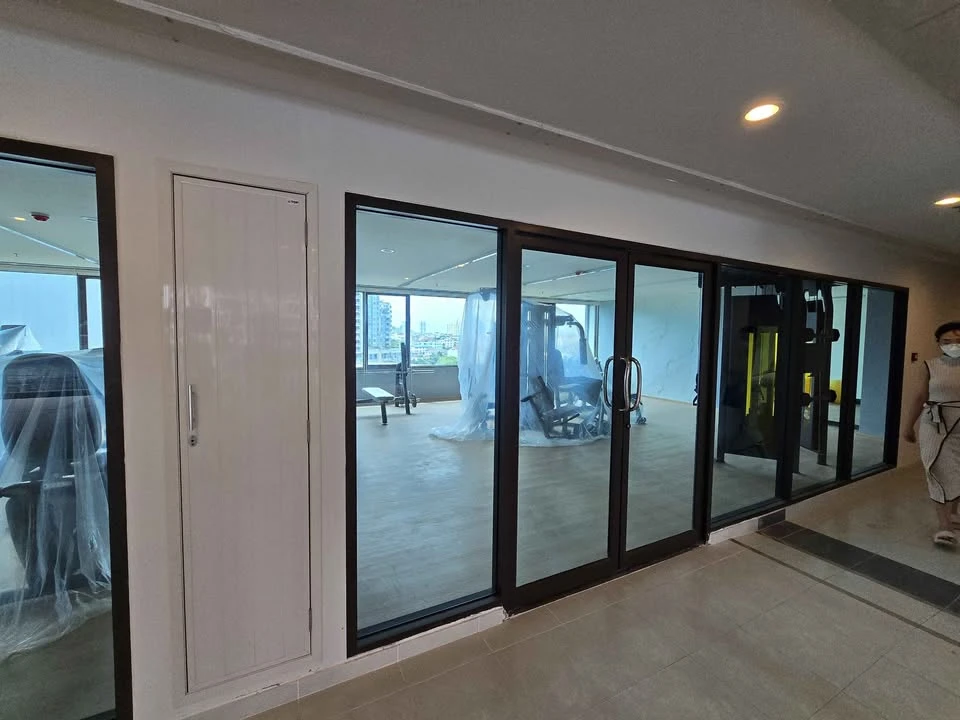 Down payment sale, Regent Home Wutthakat, studio room, 9th floor, open view, closed kitchen, cook with peace of mind about the smell. Book now.