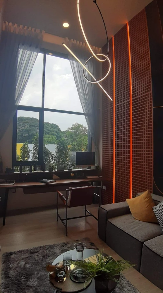 Selling down payment Origin Plug & Play Srinakarin, 19th floor room, Duo space style, high ceiling, not cramped, must reserve