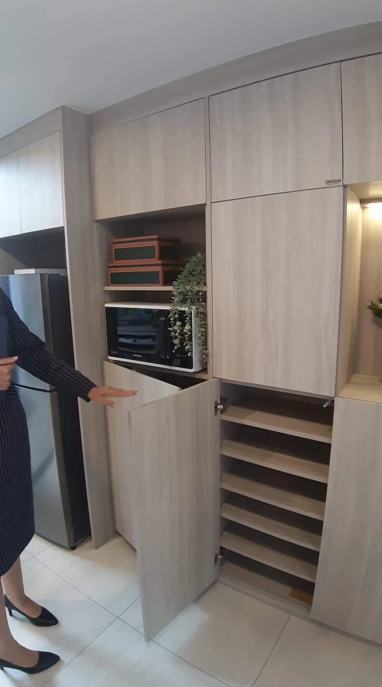 Selling down payment Origin Plug & Play Srinakarin, 19th floor room, Duo space style, high ceiling, not cramped, must reserve