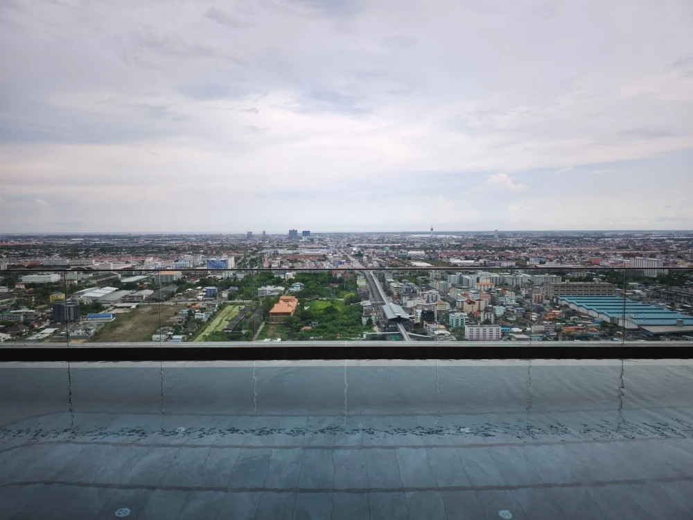 Selling down payment Origin Plug & Play Srinakarin, duplex room, high ceiling, airy, lots of usable space, hurry and reserve now!