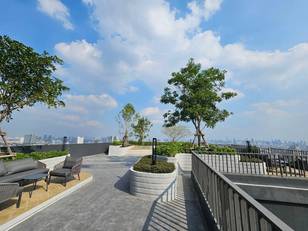 Down payment sale Origin Plug and Play Sirindhorn Station, room with 4.2 m high ceiling, beautiful view, good atmosphere, book first, get first.