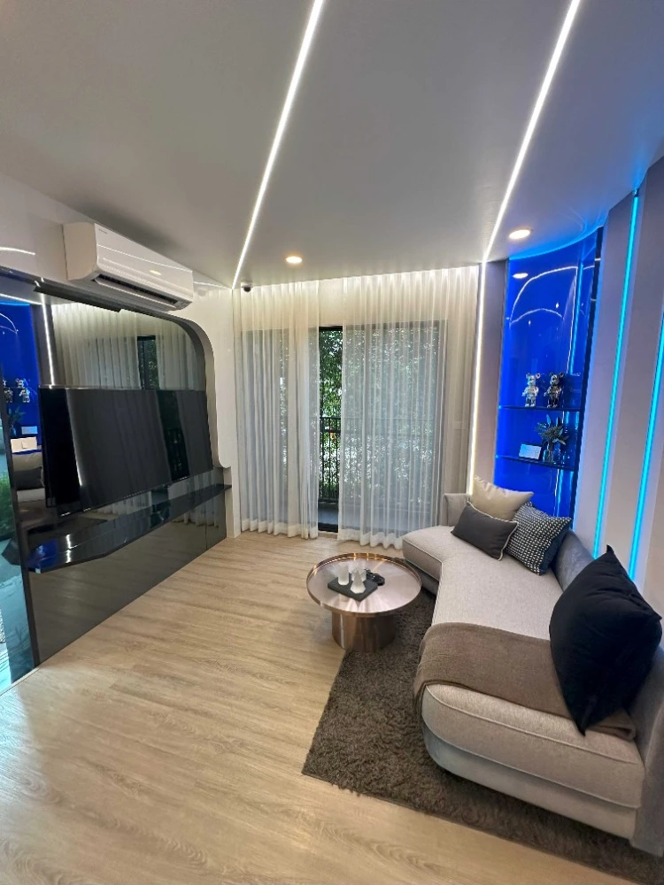Down payment sale for Origin Play Bang Khun Non, Triple Station, 15th floor, corner room, reserve now, don't miss out!