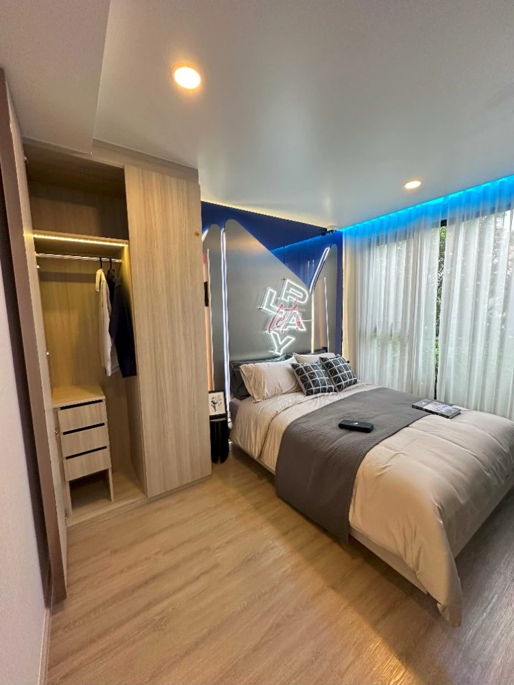 Down payment sale for Origin Play Bang Khun Non, Triple Station, 15th floor, corner room, reserve now, don't miss out!