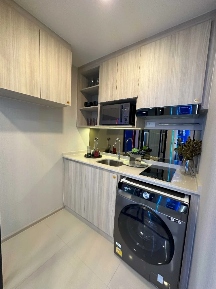 Down payment sale for Origin Play Bang Khun Non, Triple Station, 15th floor, corner room, reserve now, don't miss out!