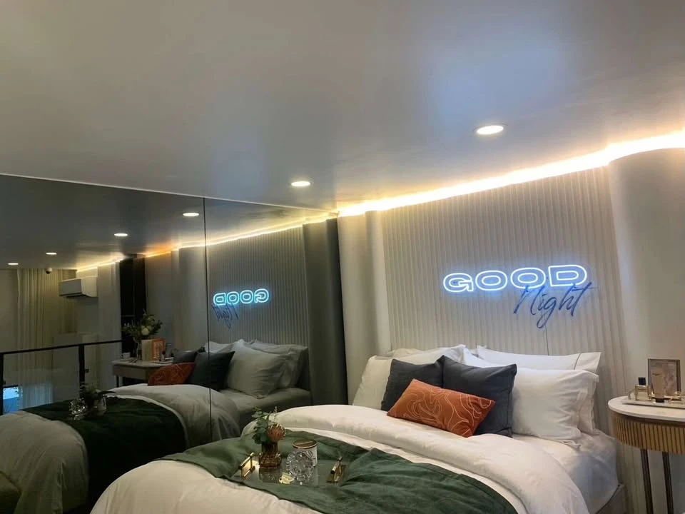 Selling down payment Origin Play Bang Khun Non Triple Station, 24th floor, very high, airy and comfortable, no neighbors on the right side, reserve no
