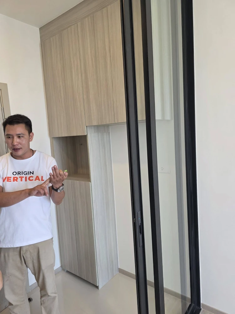 Selling a condo at Origin Place Phetkasem. North-facing unit, comfortable and not hot. Includes extras; pets are allowed. Book now!
