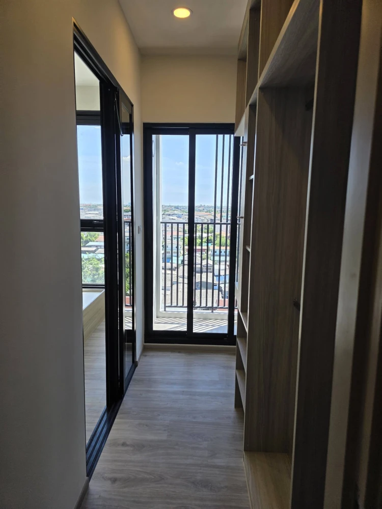 Selling a condo at Origin Place Phetkasem. North-facing unit, comfortable and not hot. Includes extras; pets are allowed. Book now!