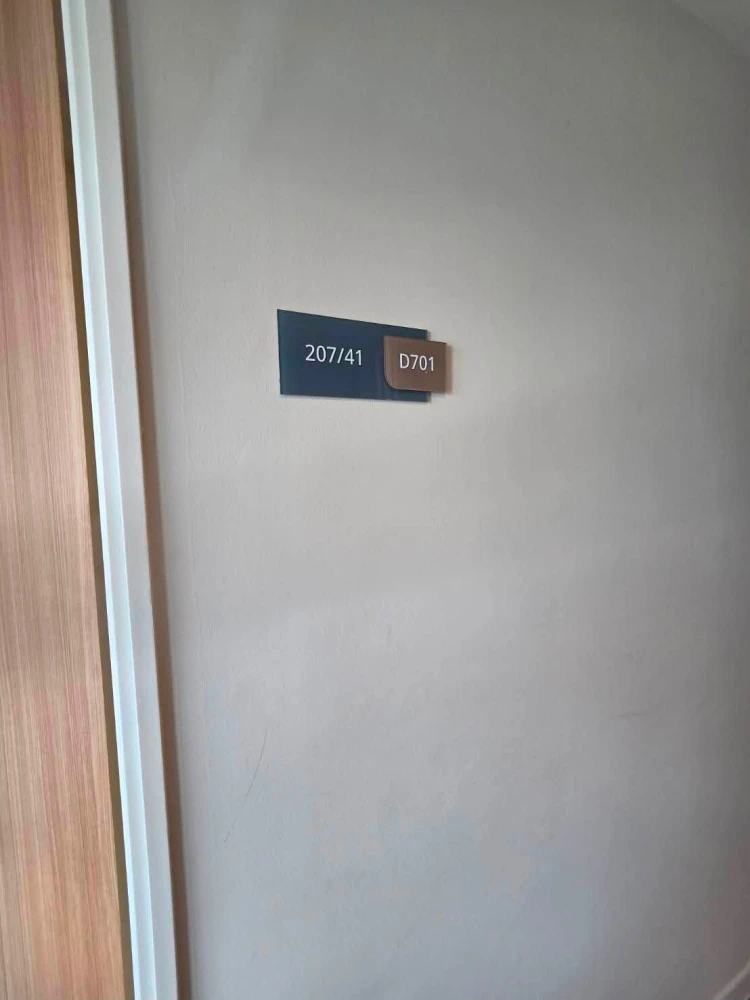 Selling down payment for Place 168 Pinklao, Studio room, Building D, 7th floor. Comes with many freebies. Don't miss out!