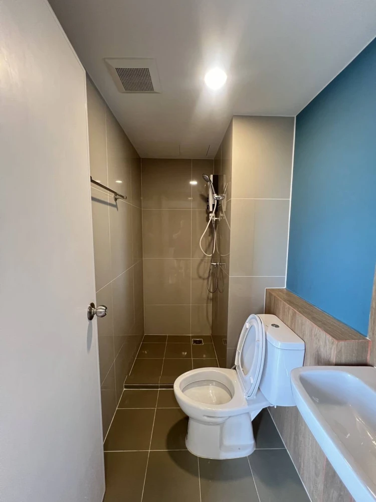 Down payment sale, Sena Eco Town Rangsit Station, private corner room with walk-in closet, great view, reserve now