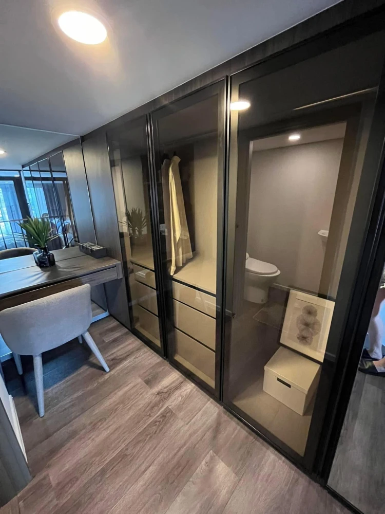 Down payment for sale, Landmark at Grand Station, 2-Bed Duplex room, 4th floor (Pet Lover), corner room, beautiful view, must reserve.