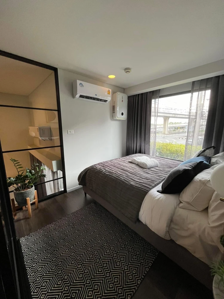 Down payment for sale, Landmark at Grand Station, 2-Bed Duplex room, 4th floor (Pet Lover), corner room, beautiful view, must reserve.