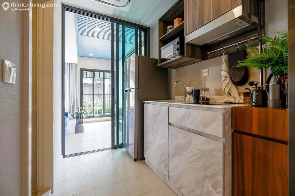 Selling down payment, Aspire On Nut Station, high floor, spacious room, very good location, hurry and book before you miss out.