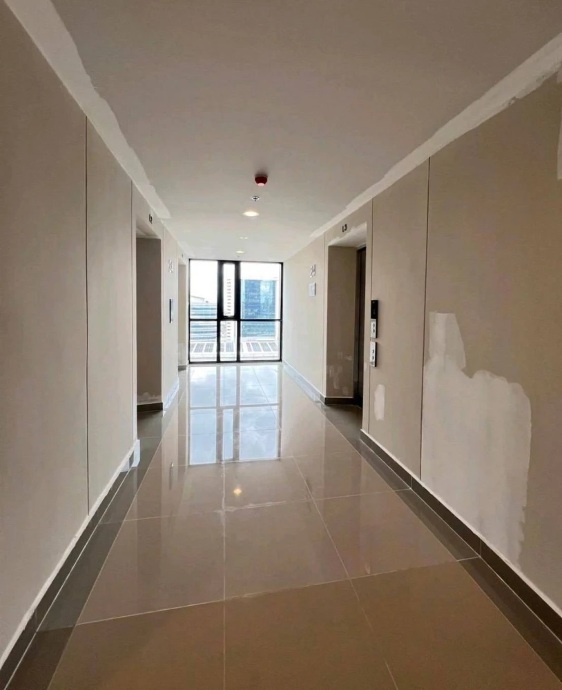 Selling down payment for Noble New District R9, a highly sought-after condo in the heart of Rama 9. Very high floor. You definitely need to reserve it