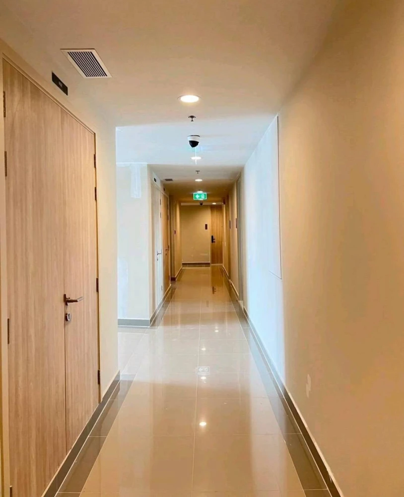 Selling down payment for Noble New District R9, a highly sought-after condo in the heart of Rama 9. Very high floor. You definitely need to reserve it