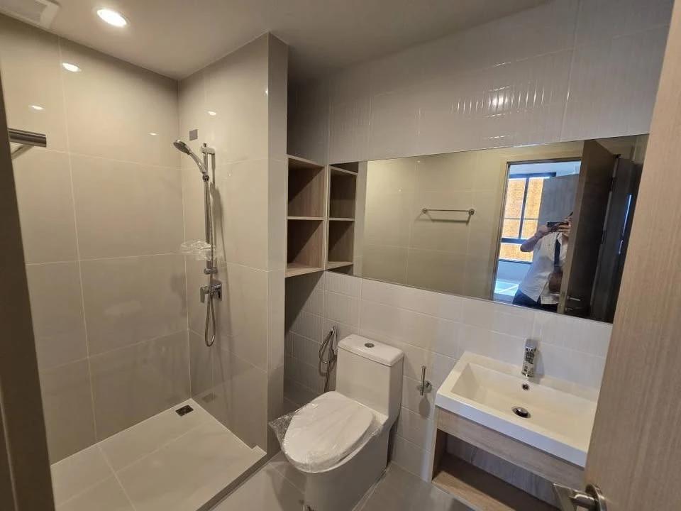 Selling down payment Noble New Mega Plus Bangna, 17th floor, good project, great location, interested in owning, hurry and reserve now, urgently.