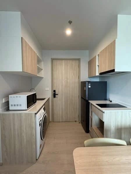 Selling down payment Noble New Mega Plus Bangna, high floor, corner room, spacious, lots of freebies, can't miss out on booking.