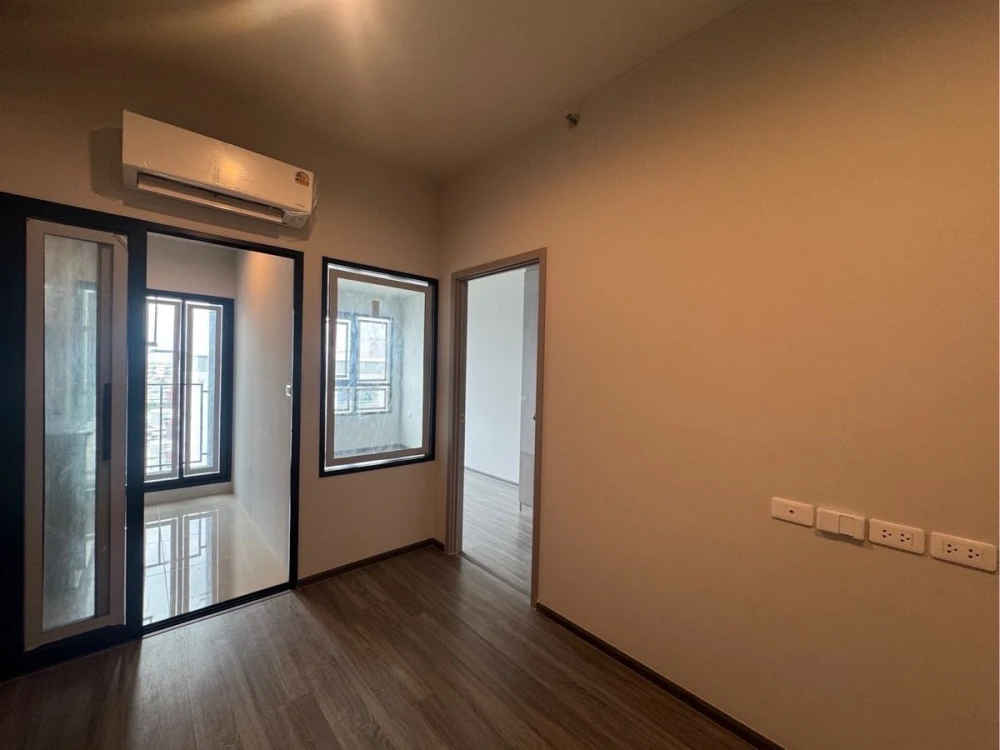 Down payment for sale, Ideo Ramkhamhaeng - Lam Sali Station, 15th floor, good project, nice location, book now before you miss out.