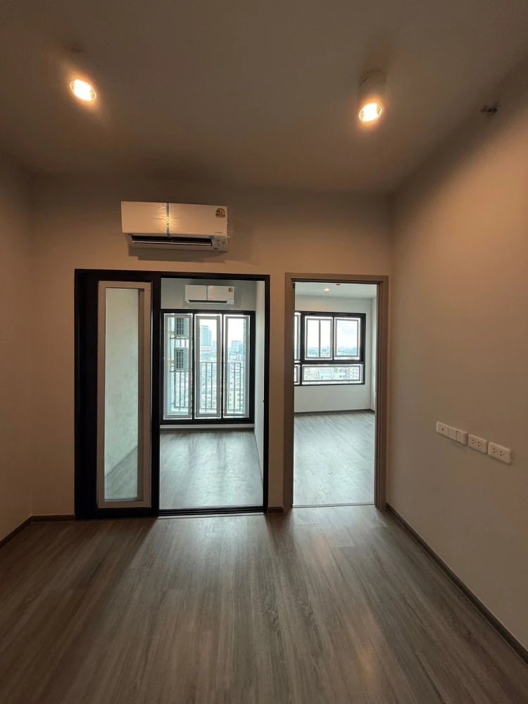 Down payment sale, Ideo Ramkhamhaeng - Lamsalee Station, good project, complete common area, reserve now before you miss out.