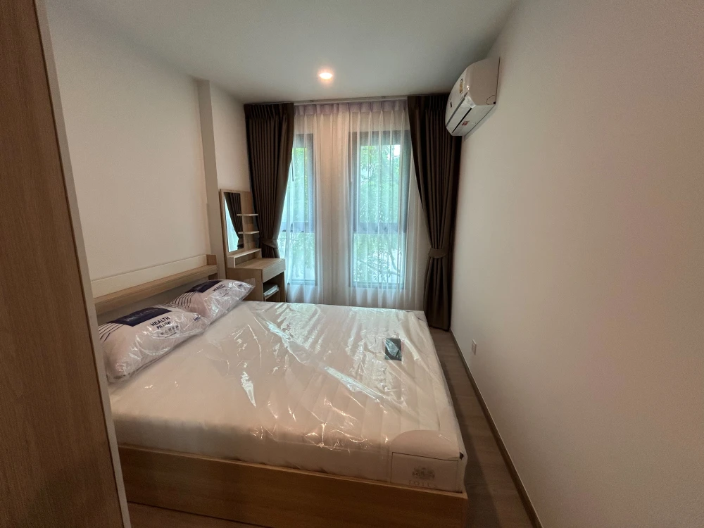 Condo down payment for sale, Aspire Ratchayothin, 1 bedroom, 1 bathroom, 2nd floor, closed kitchen at the back. Good room location, buy now