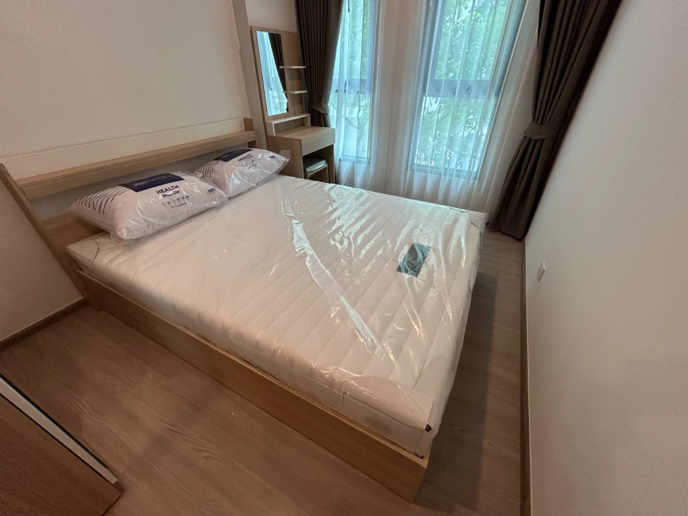 Condo down payment for sale, Aspire Ratchayothin, 1 bedroom, 1 bathroom, 2nd floor, closed kitchen at the back. Good room location, buy now