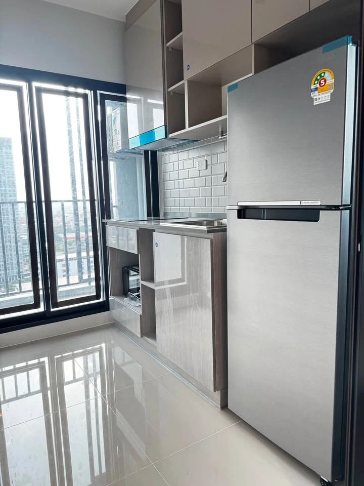 Condo for sale, Ideo Ramkhamhaeng Lam Sali Station, corner room and larger room size than normal rooms, hurry and book now.