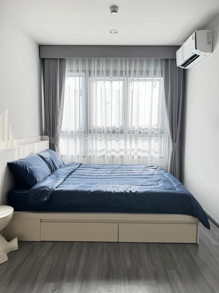 Condo for sale, Ideo Ramkhamhaeng Lam Sali Station, corner room and larger room size than normal rooms, hurry and book now.