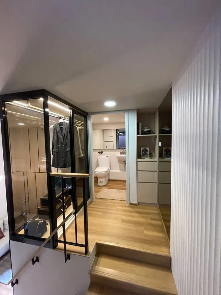 Condo for sale: Landmark at Kaset TSH Station, 6th floor, corner room, DOUBLE VOLUME, 4.15 m high ceiling. Reserve now!