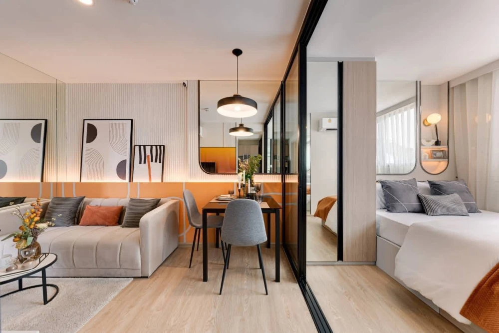Condo for sale by owner: The Origin Sukhumvit-Praksa, 14th floor. Beautiful view overlooking Pak Nam and the observation tower. Great price. Buy now!