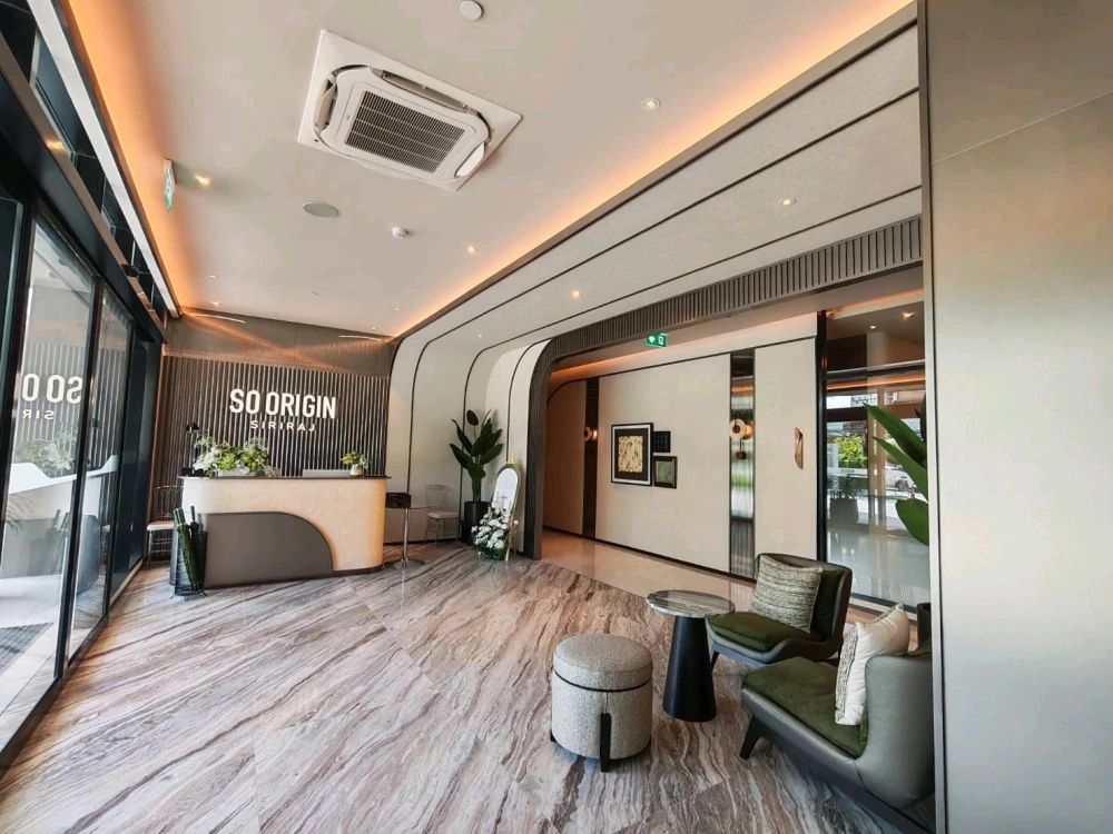 Selling a DUO SPACE condo unit at SO Origin Sirira. High ceilings (4.20 meters). Convenient and complete amenities. Buy now!