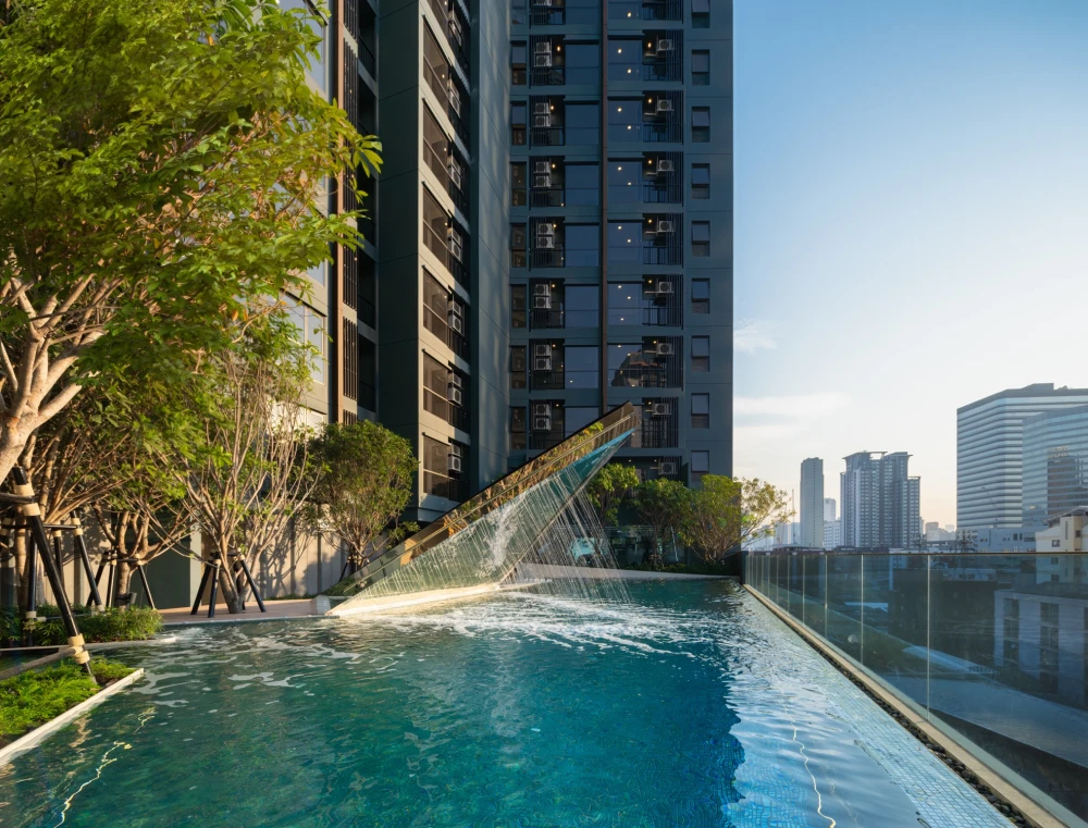 Selling down payment for The Stage Mindscape project, Ratchada-Huai Khwang, 15th floor, high view, comes with a very good price. You must not miss it.