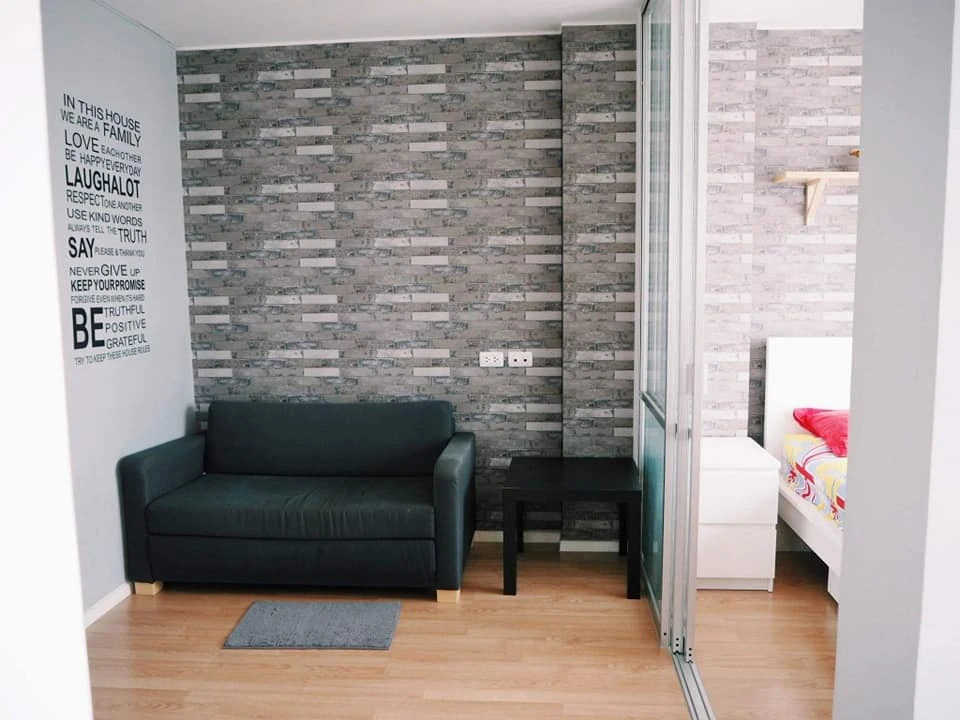 Urgent sale !! Condo Lumpini Ville On Nut 46, equipped with furniture, good location, close to the source of food, do not miss !!