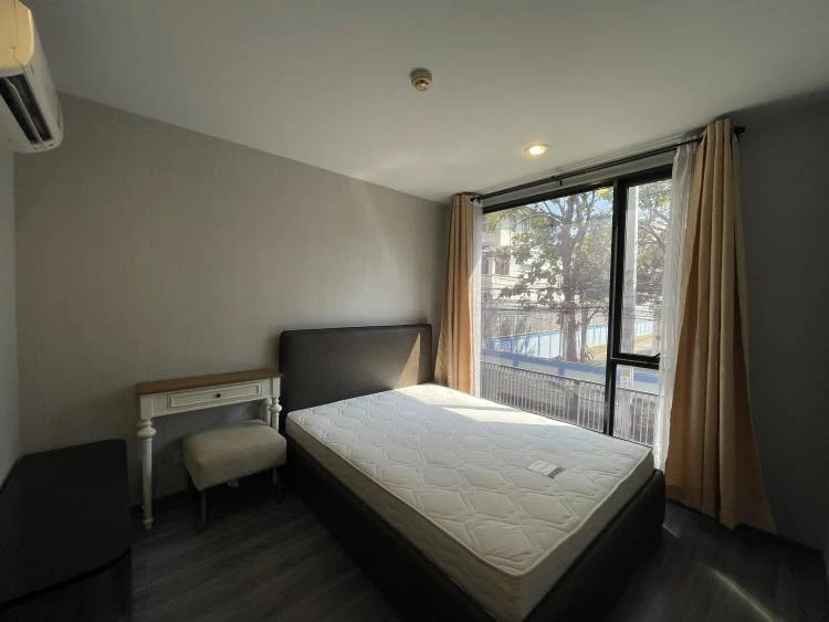 Urgent sale!! Condo Ideo Mobi Sukhumvit 40, 2nd floor, beautiful unit, fully furnished, ready to move in. Reserve now!! images