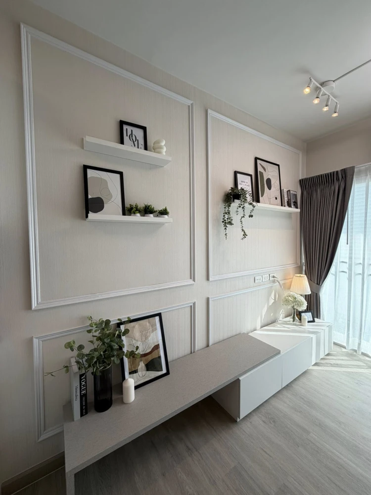 Urgent sale! A Space Asoke - Ratchada condo, beautifully decorated with high-quality built-in furniture. Excellent value! Don't miss out!