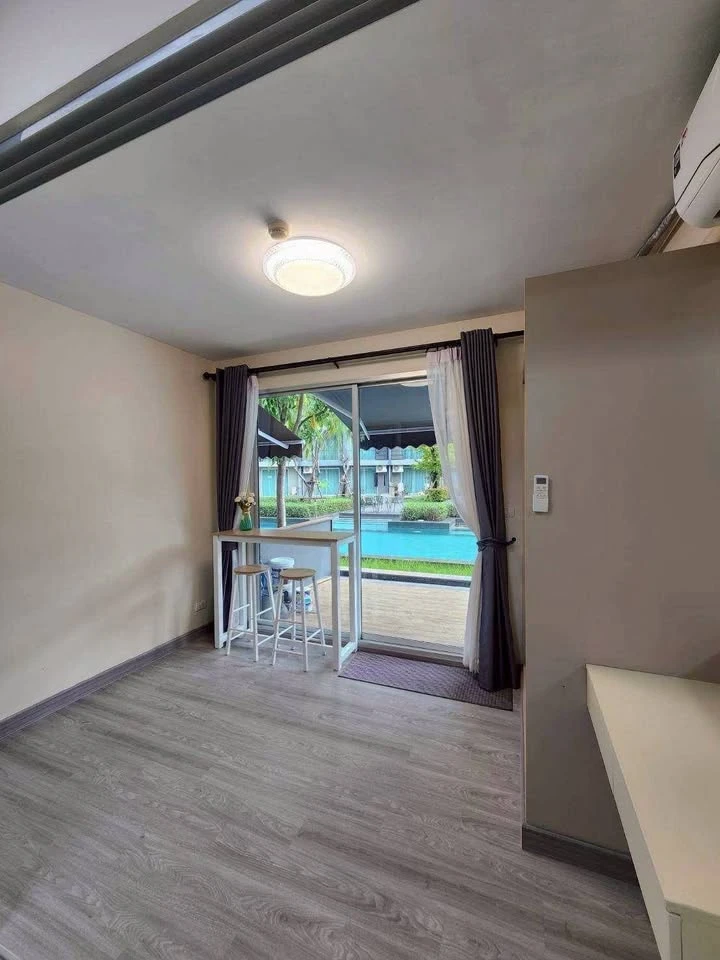 Urgent sale! a Space ME Sukhumvit 77, spacious room, great price, hurry and reserve now, don't miss out!