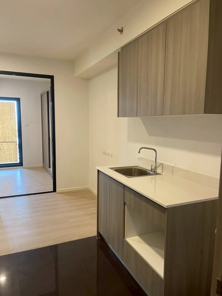 Urgent sale! A Space Mega, empty room, reasonable price. Room decorating enthusiasts, don't miss out! Buy now!