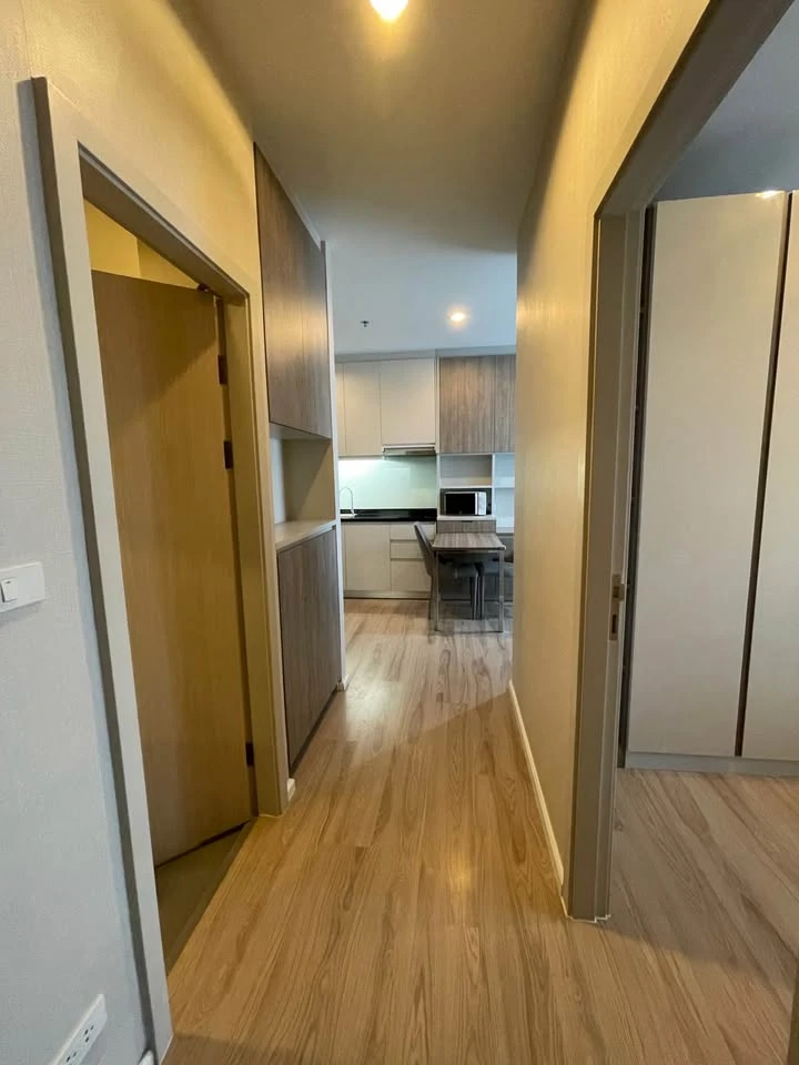 Urgent sale! Amber by Eastern Star, spacious room, lots of usable space. Come and reserve today. Don't miss out!