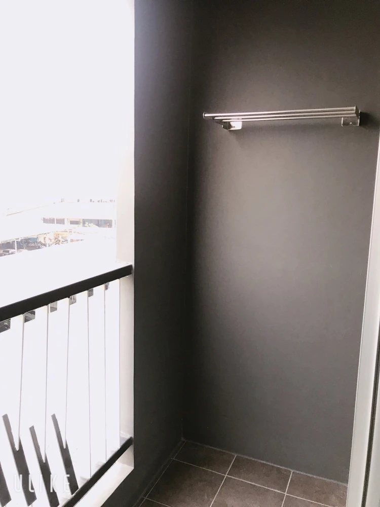 Urgent sale! Assakarn Place Srinakarin, ready-to-move-in condo on the 5th floor (not too high), at a great price. Buy now!