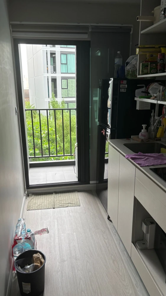 Urgent sale! Atmoz Oasis Onnut, corner room with privacy. Amazing price. Hurry and reserve now. Don't miss out!