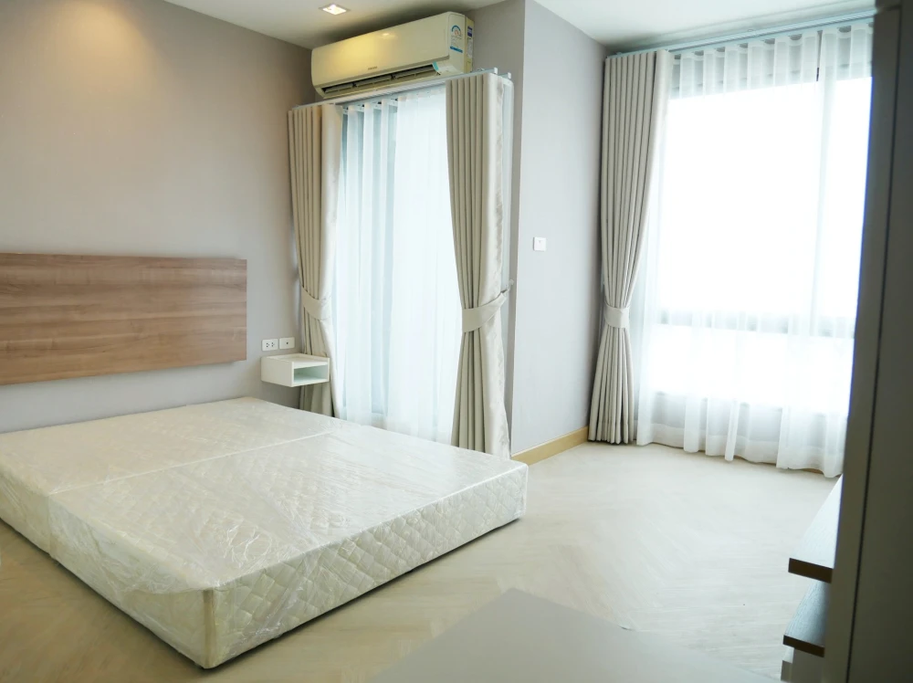 Urgent sale: Casa Condo Asoke-Dindaeng, Studio room, 16th floor, Rama 9 view, reasonable price, buy now!