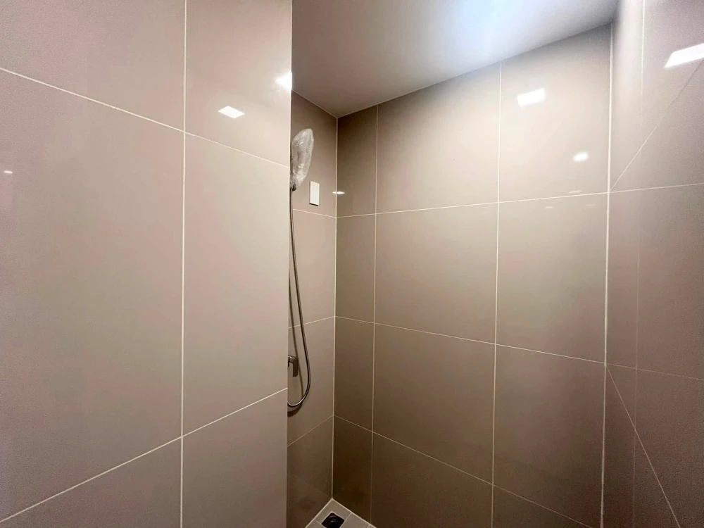 Urgent sale! COBE Ratchada-Rama9, studio unit, 10th floor. Great height, great price! Book yours today! Don't wait!